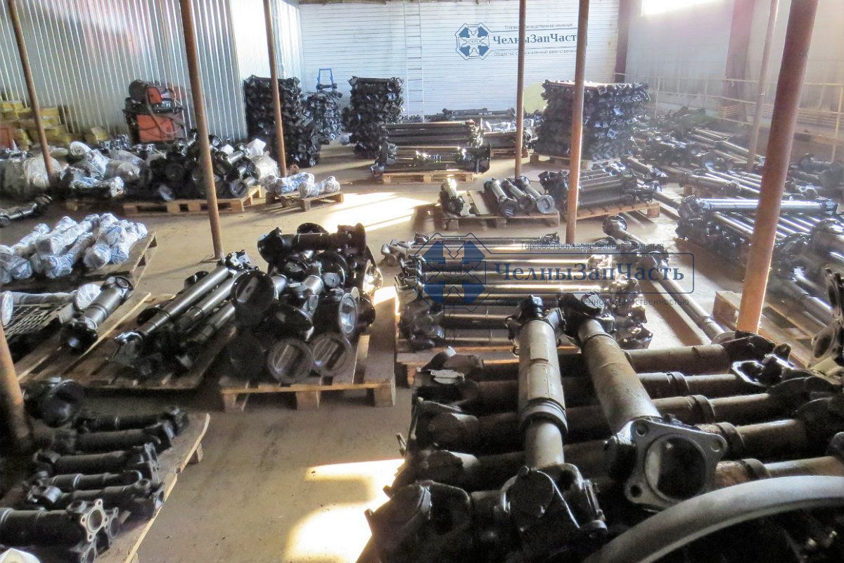 Производственный цех ТПК «ЧелныЗапЧасть» с собранными карданными валами